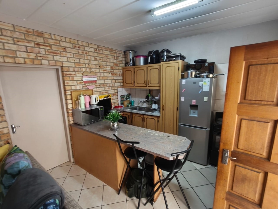 1 Bedroom Property for Sale in Rustenburg Central North West